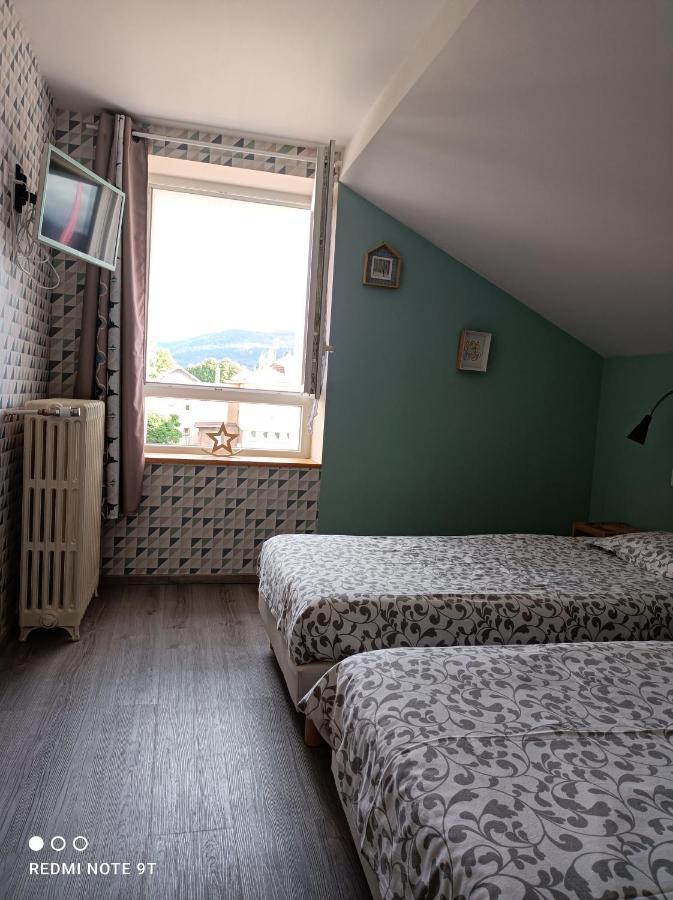 Monts Et Reves Bed & Breakfast Ramonchamp Eksteriør bilde