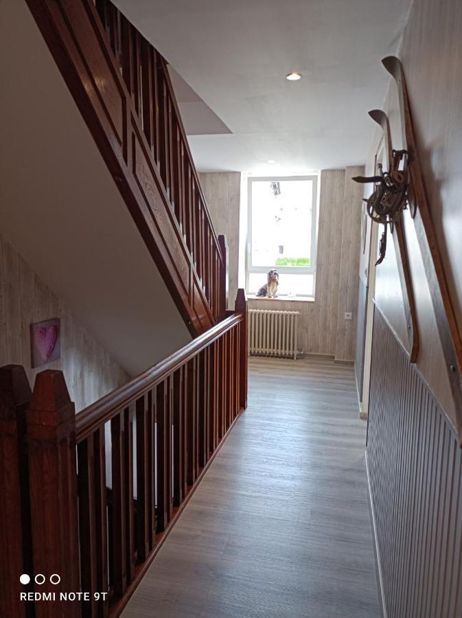 Monts Et Reves Bed & Breakfast Ramonchamp Eksteriør bilde