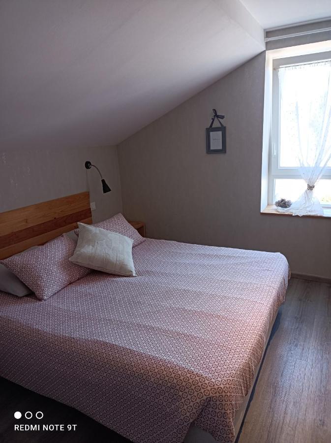 Monts Et Reves Bed & Breakfast Ramonchamp Eksteriør bilde